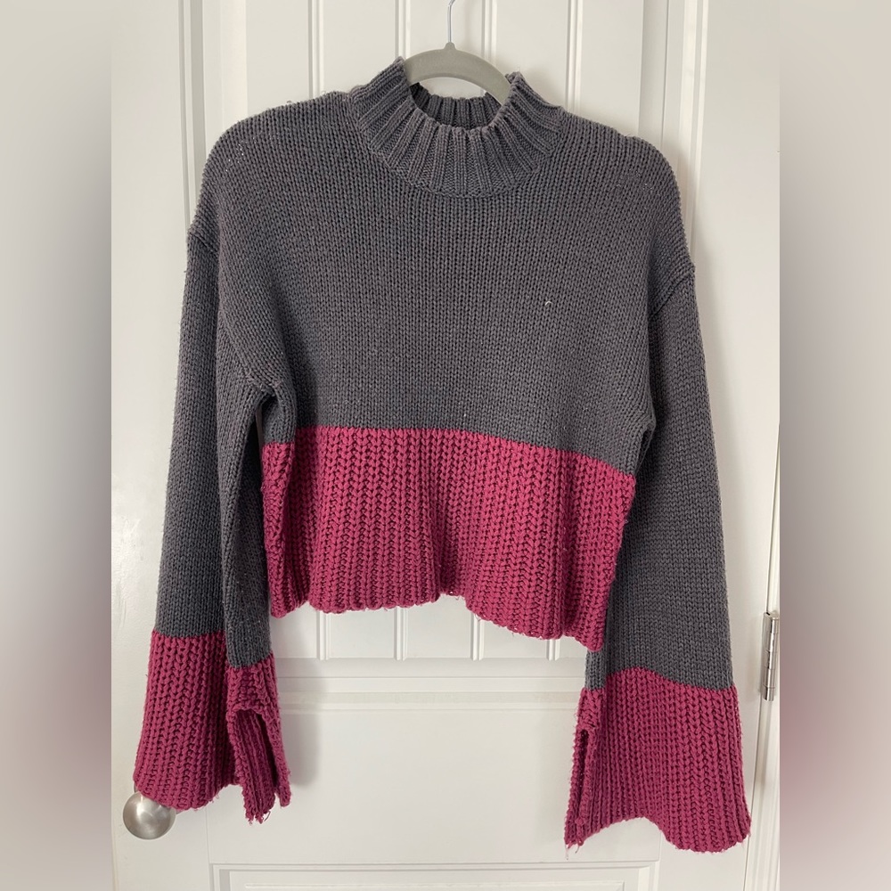 Color block, bell sleeve sweater
